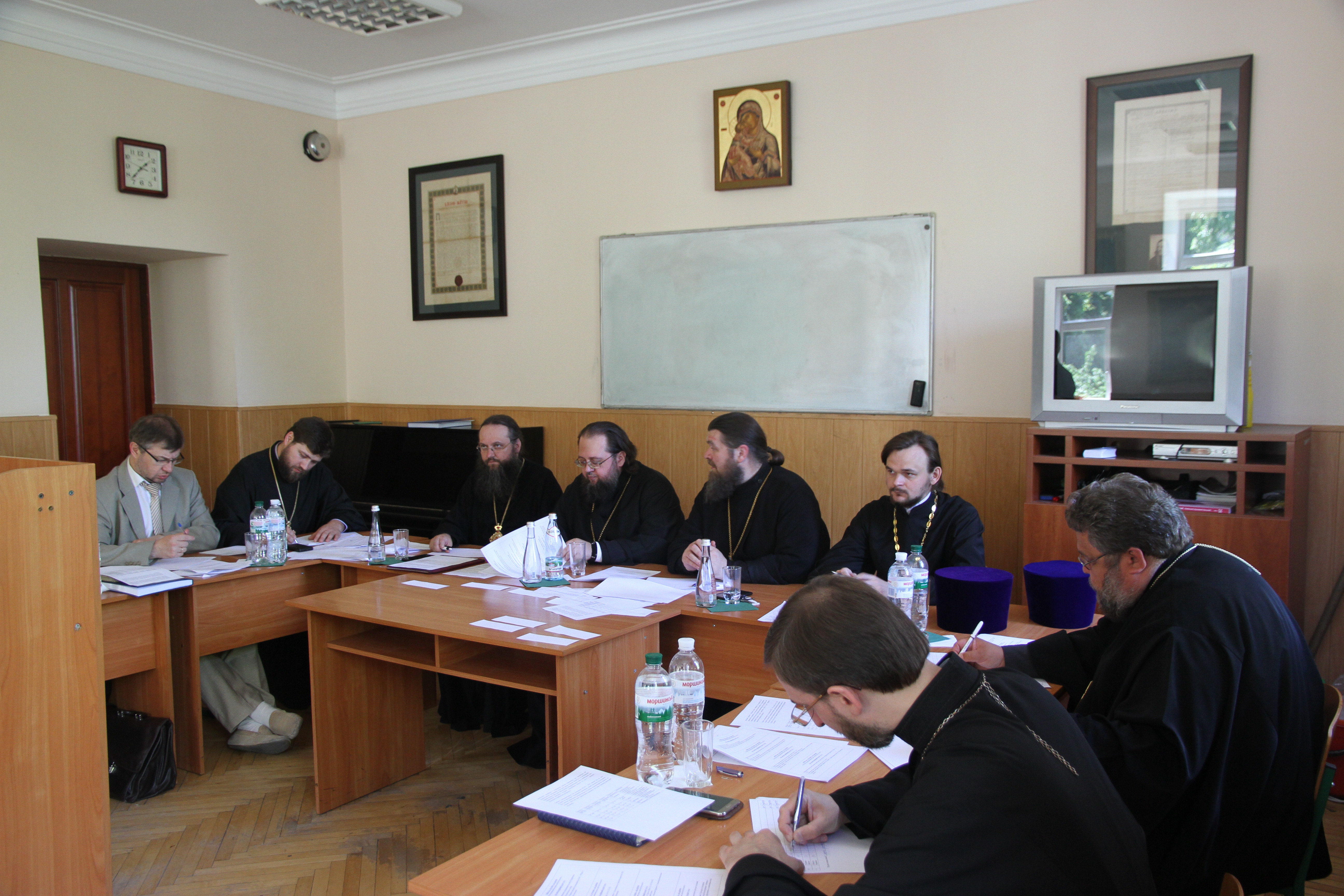 В Академії відбувся випускний кваліфікаційний магістерський іспит