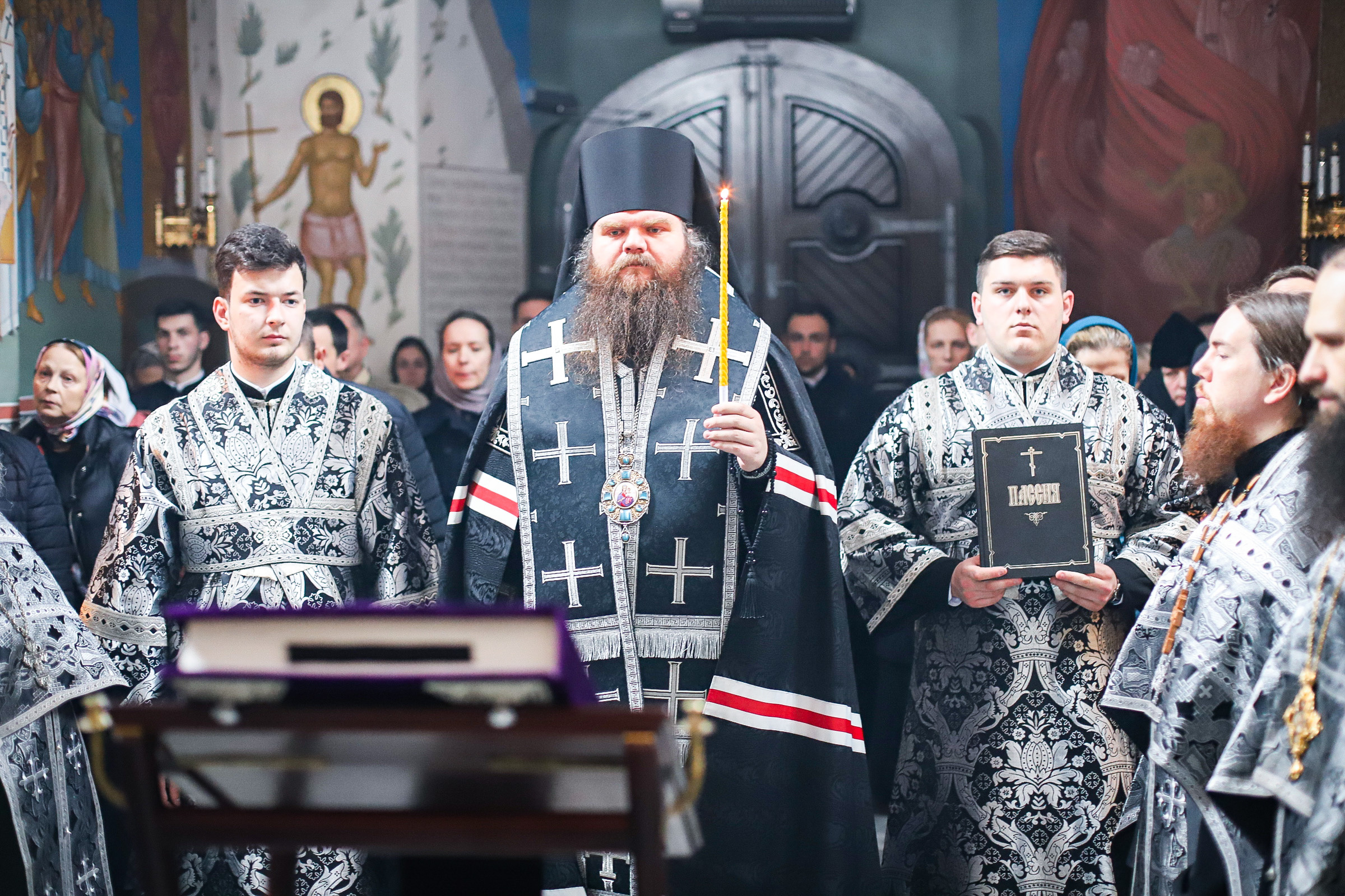 В Академії звершена остання у цьому Великому пості Пасія з читанням Акафіста Страстям Христовим