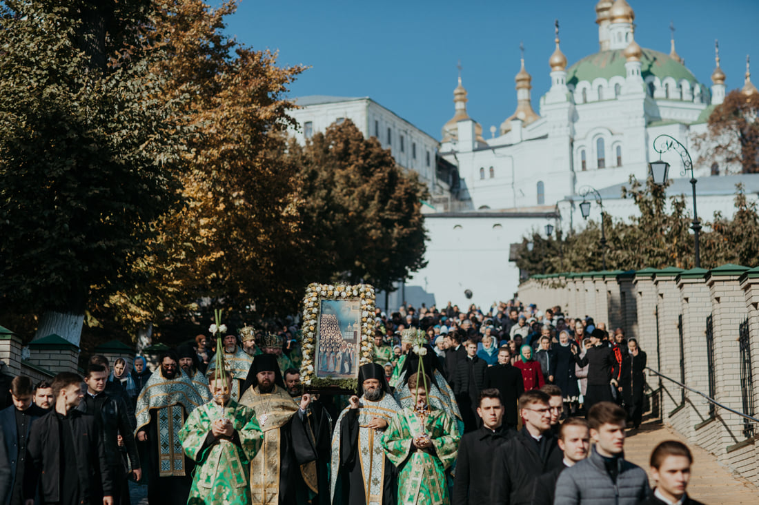 В Київських духовних школах молитовно вшанували пям’ять преподобних отців Печерських, які у Ближніх печерах спочивають