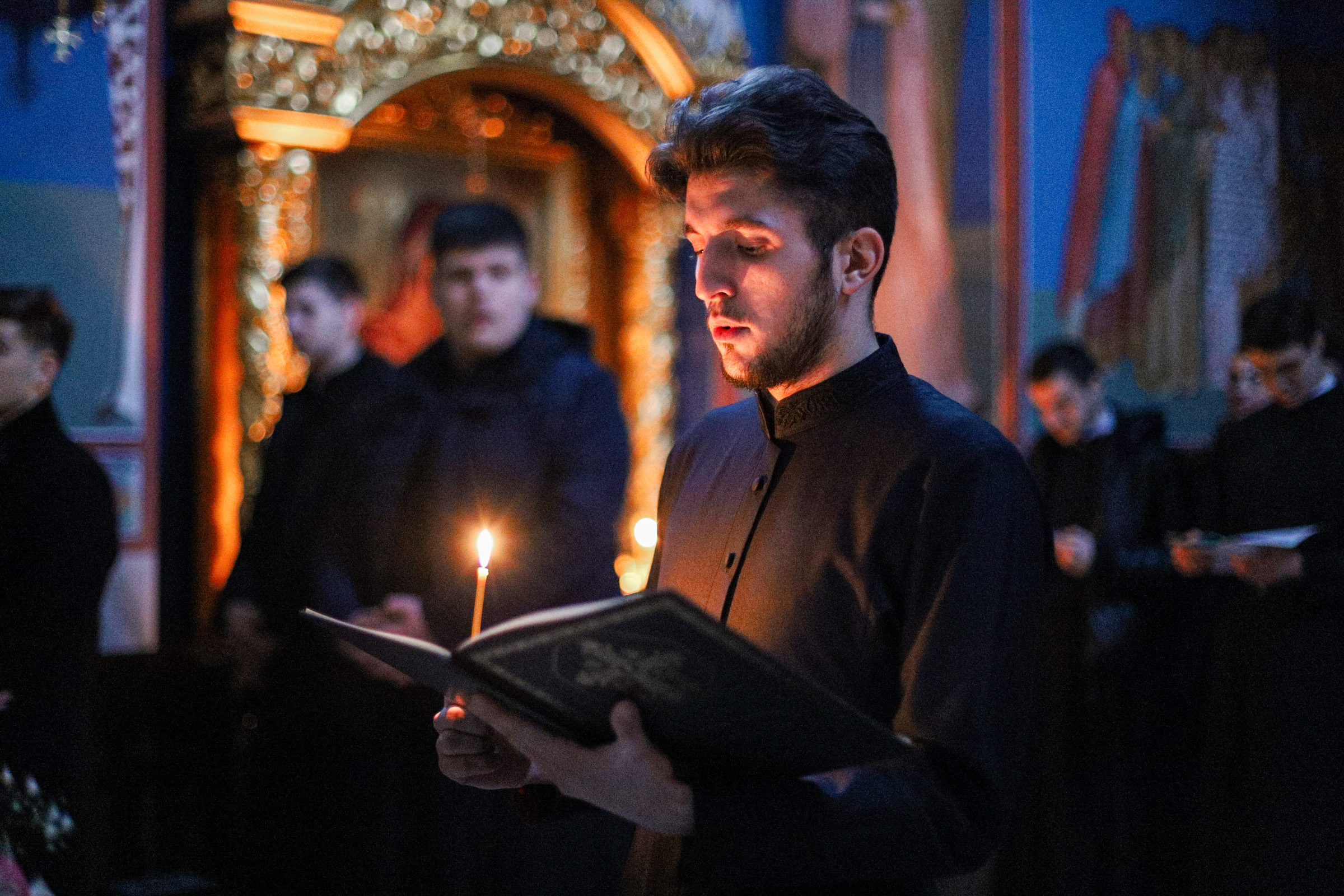 Богослужіння напередодні свята Собору Предтечі і Хрестителя Господня Іоанна в Академічному храмі на честь Різдва Божої Матері