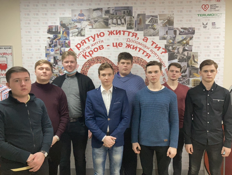 У Міжнародний день онкохворої дитини студенти КДАіС здали кров для онкохворих дітей