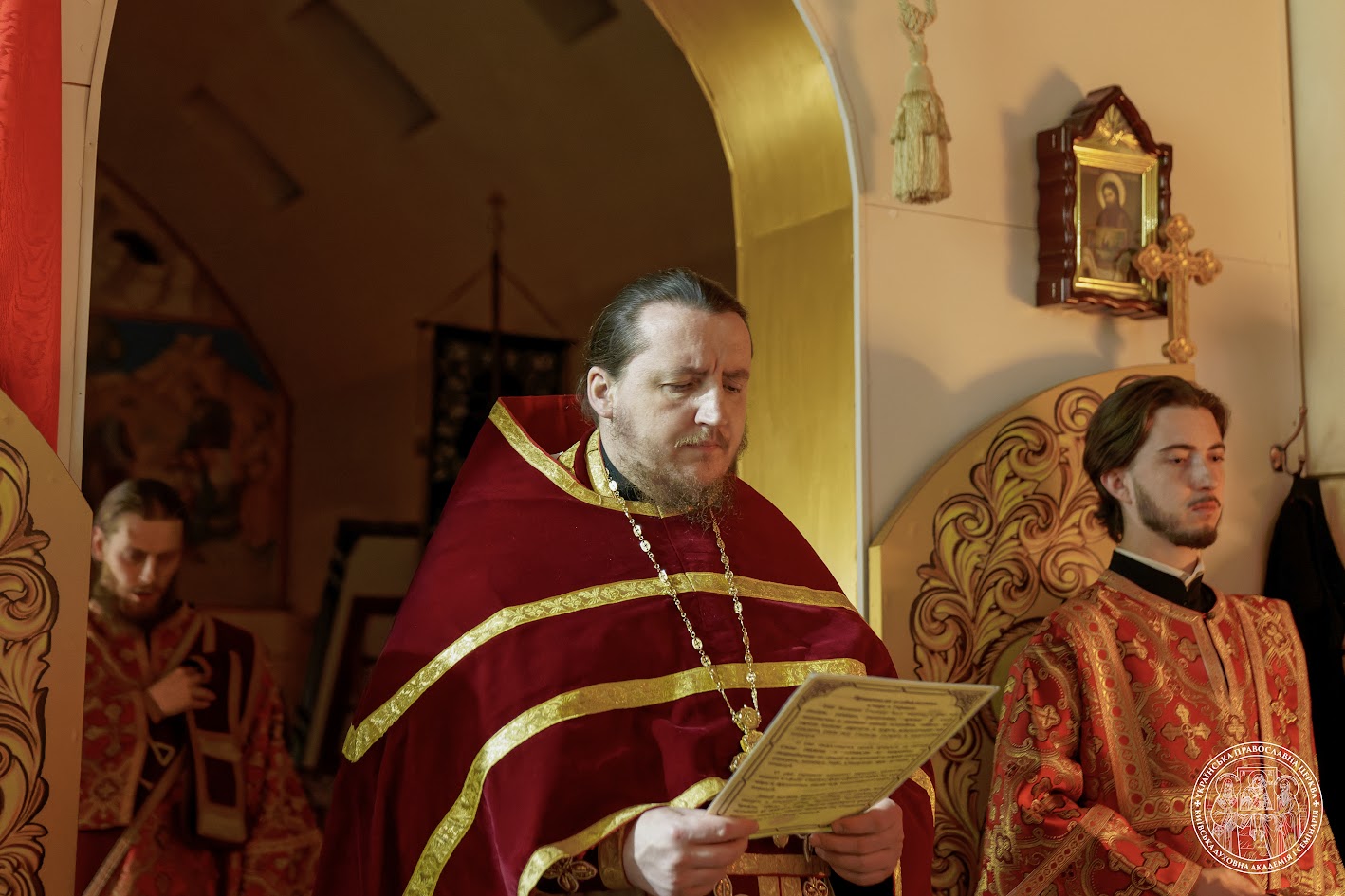 В КДАіС звершено нічну Літургію з молитвою за Церкву і мир в Україні