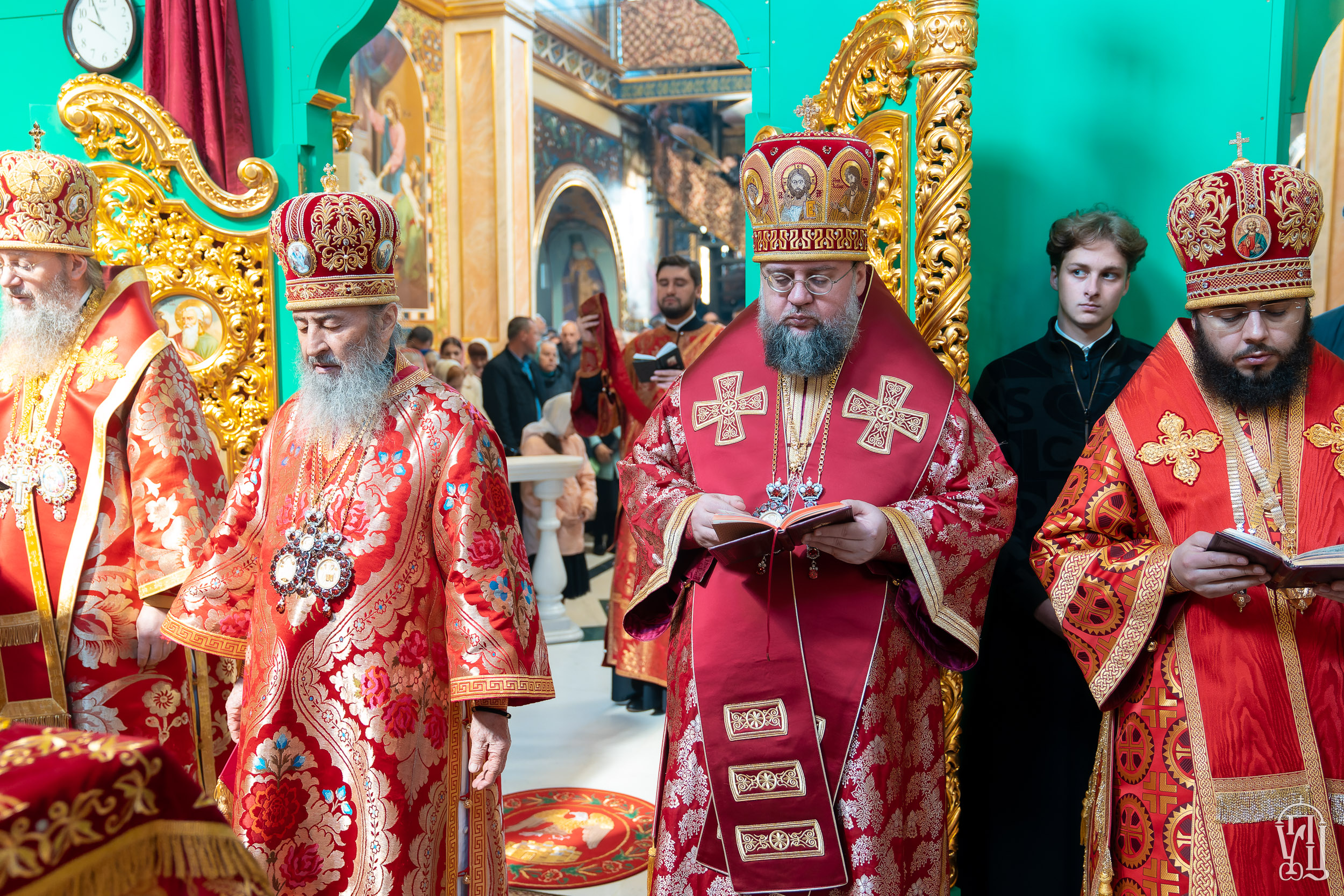 Ректор КДА співслужив Предстоятелю УПЦ за Літургією у Києво-Печерській Лаврі