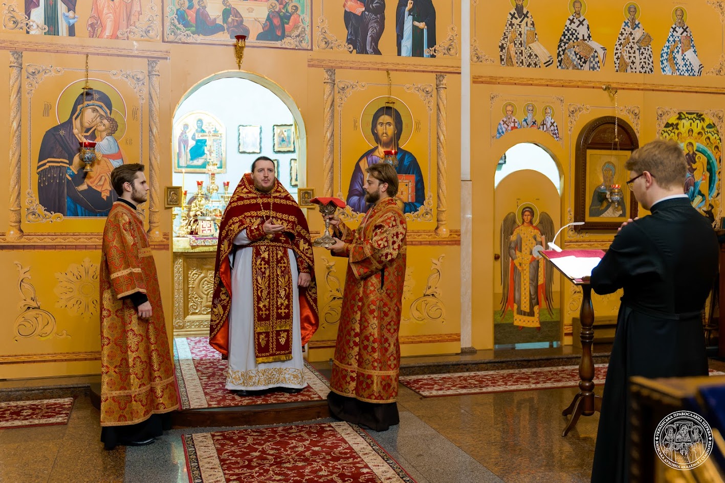 Нічна Літургія з молитвою за Церкву і мир в Україні