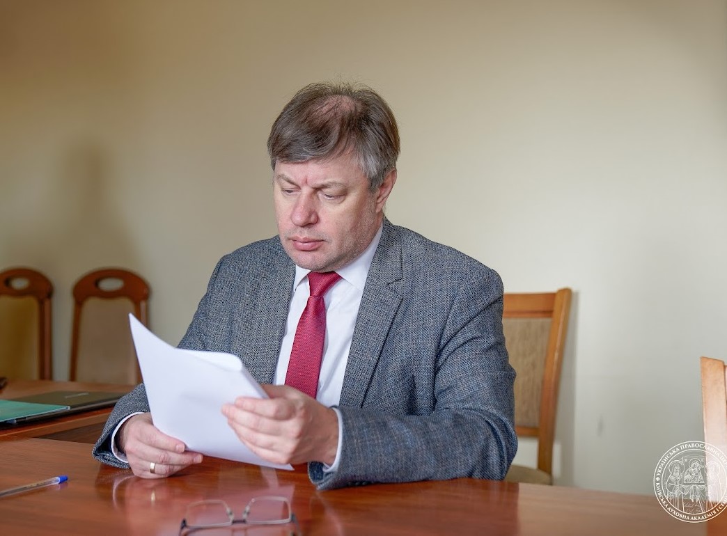 Вітаємо проректора з науково-богословської роботи професора Володимира Вікторовича Бурегу з Днем народження!