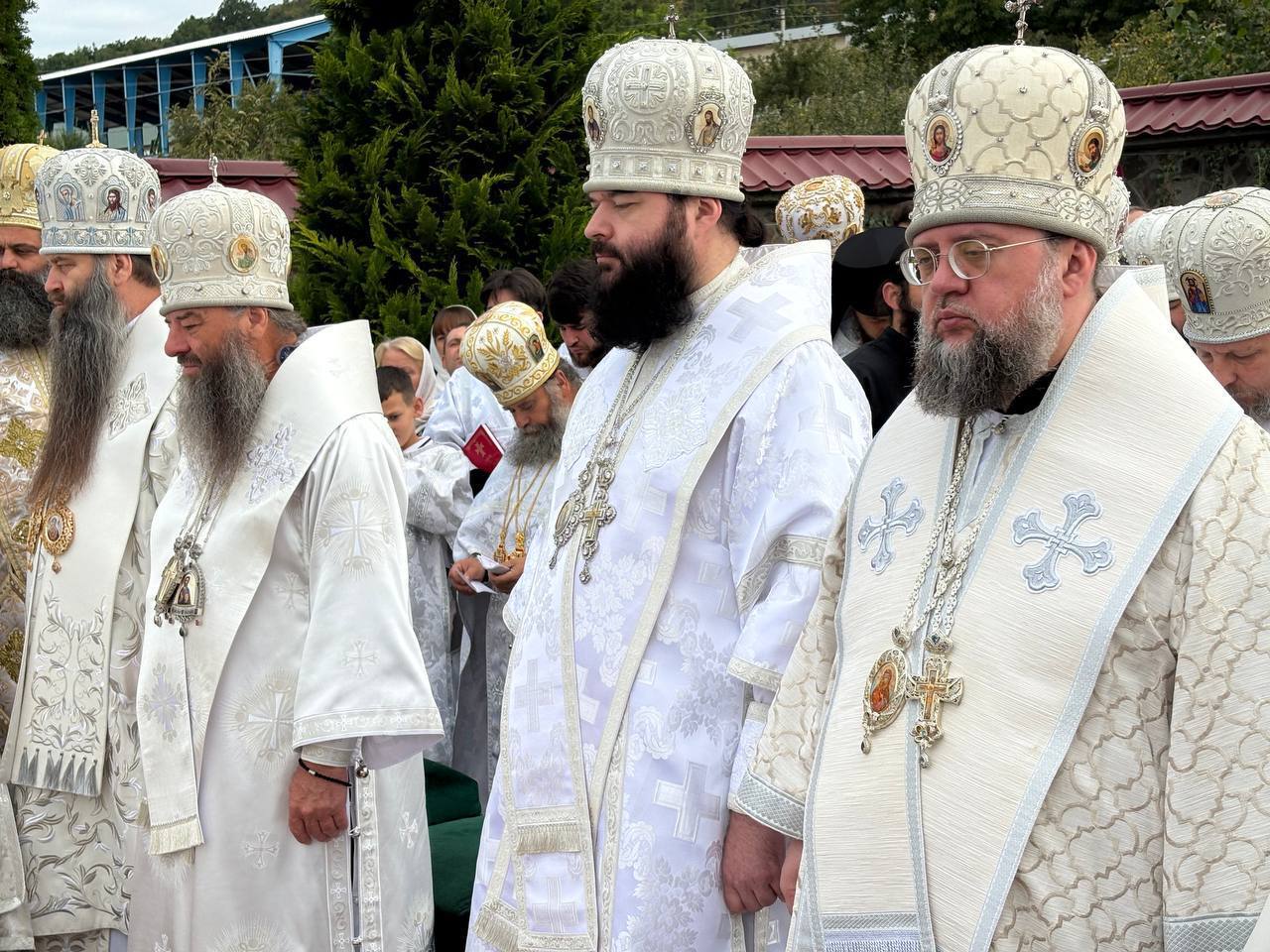 У день свята Преображення Господнього архієпископ Сильвестр співслужив Предстоятелю УПЦ