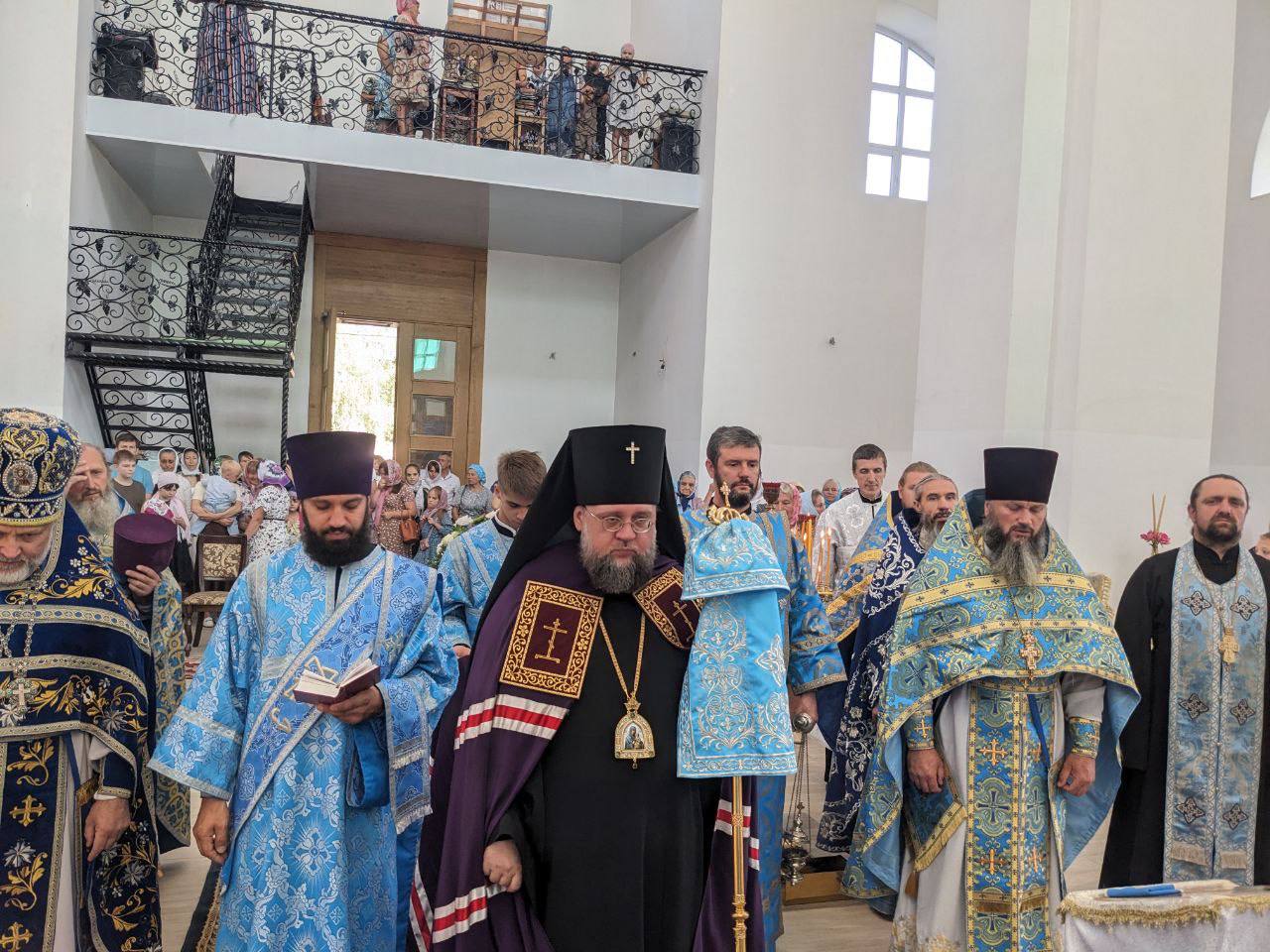 Архієпископ Сильвестр взяв участь у богослужінні з нагоди престольного свята храму на честь Почаївської ікони Божої Матері м. Погребище