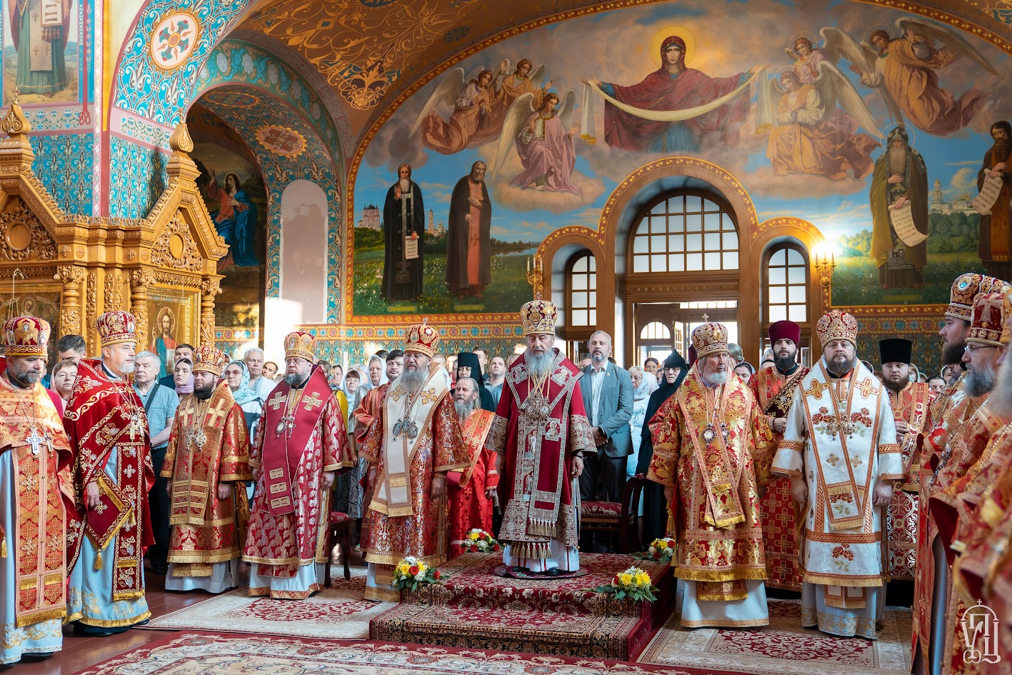 У день пам’яті святого великомученика  Пантелеімона архієпископ Сильвестр співслужив Блаженнішому Митрополиту Онуфрію