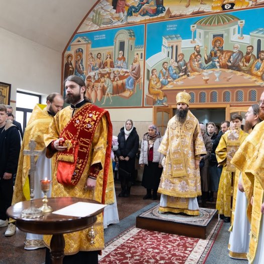 В Академії відслужено заупокійну літію за загиблими внаслідок масованої атаки по столиці В Академії відслужено заупокійну літію за загиблими внаслідок масованої атаки по столиці
