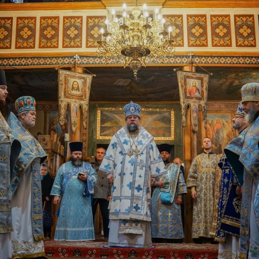 У день вшанування ікони Божої Матері «Спорителька хлібів» архієпископ Сильвестр звершив Божественну літургію у Свято-Вознесенському храмі, що на Деміївці У день вшанування ікони Божої Матері «Спорителька хлібів» архієпископ Сильвестр звершив Божественну літургію у Свято-Вознесенському храмі, що на Деміївці