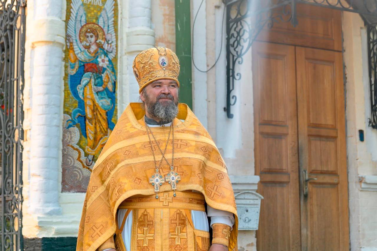 Вітаємо першого проректора професора протоієрея Сергія Ющика з 25-річчям священицької хіротонії!