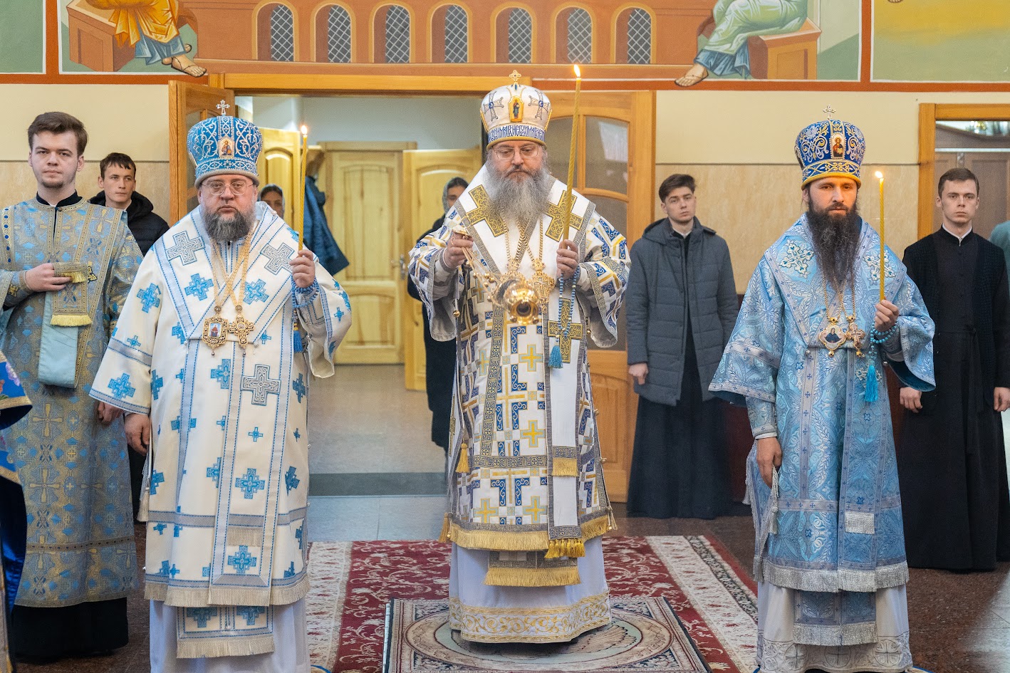Соборне вечірнє богослужіння напередодні свята Покрови Пресвятої Богородиці