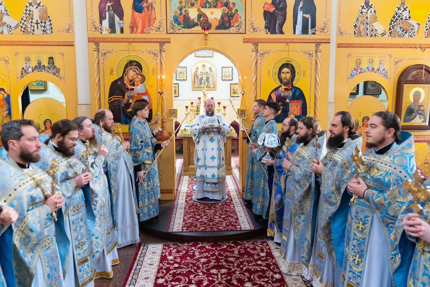Ректор КДА очолив Божественну літургію у день свята Покрови Пресвятої Богородиці