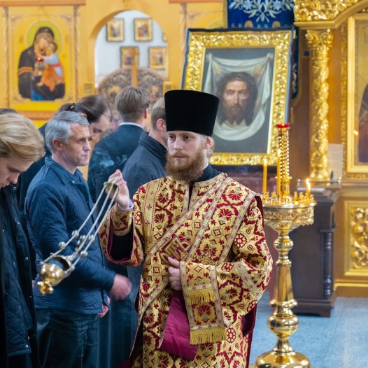 Вітаємо викладача ієродиякона Севастіана (Скорохода) з Днем народження!