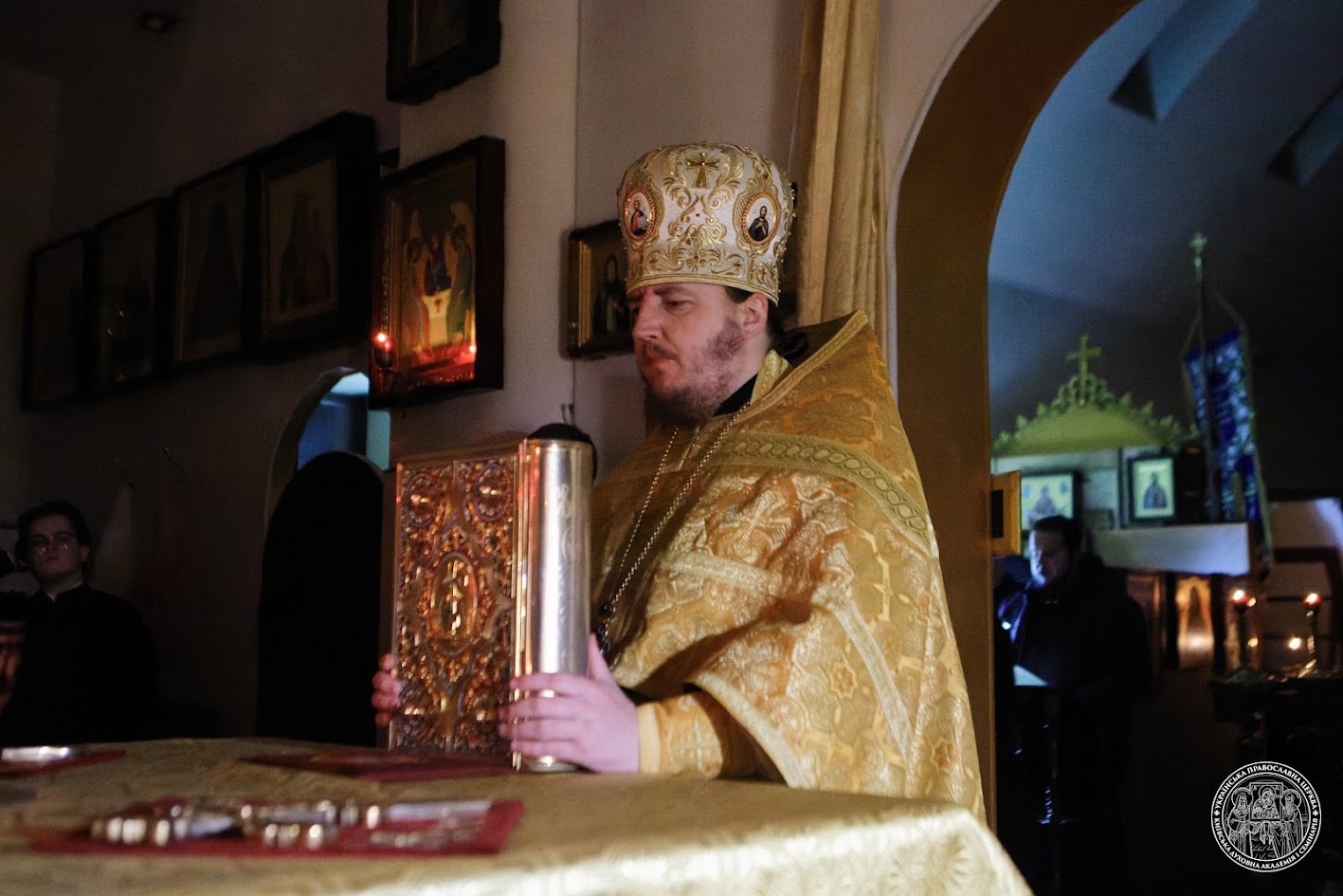 Нічна Літургія з молитвою за Церкву і мир в Україні