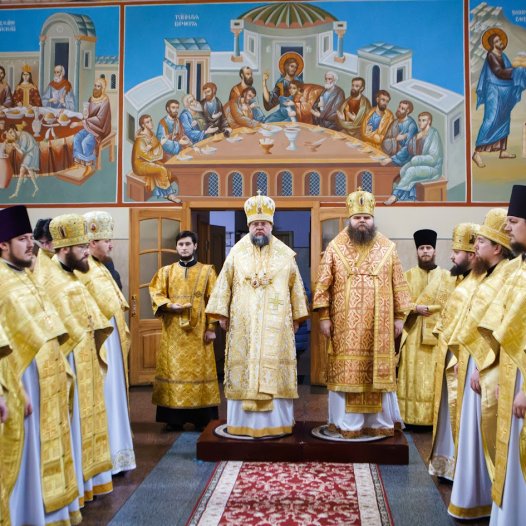 Божественна літургія у день пам’яті святителя Сильвестра (Малеванського) та священномученика Олександра Глаголєва