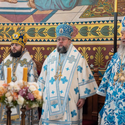 Ректор КДА співслужив Предстоятелю УПЦ за Літургією у Києво-Печерській Лаврі