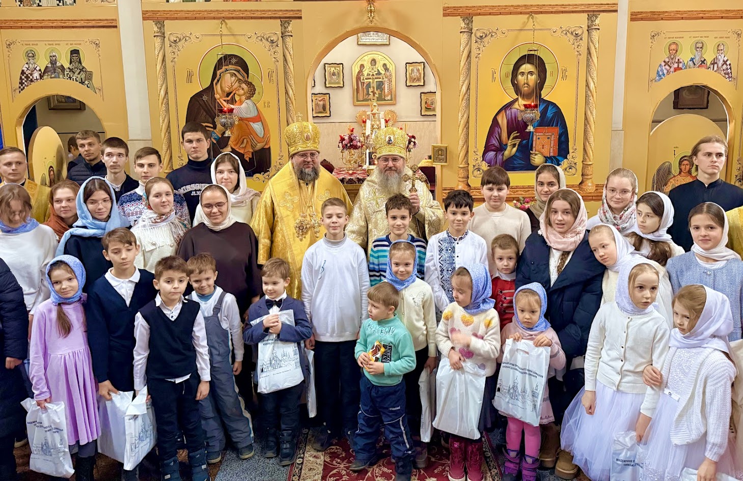 У Недільній школі при КДАіС відбувся святковий концерт до дня святителя Миколая