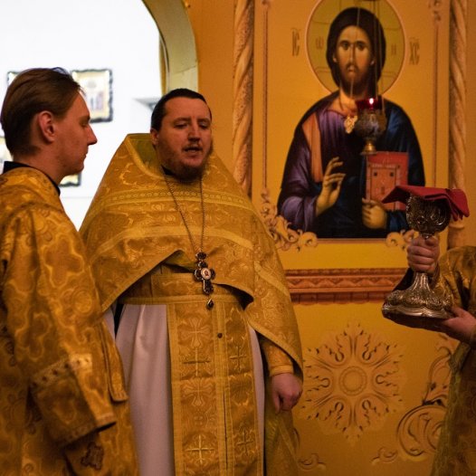 Нічна Літургія з молитвою за Церкву і мир в Україні