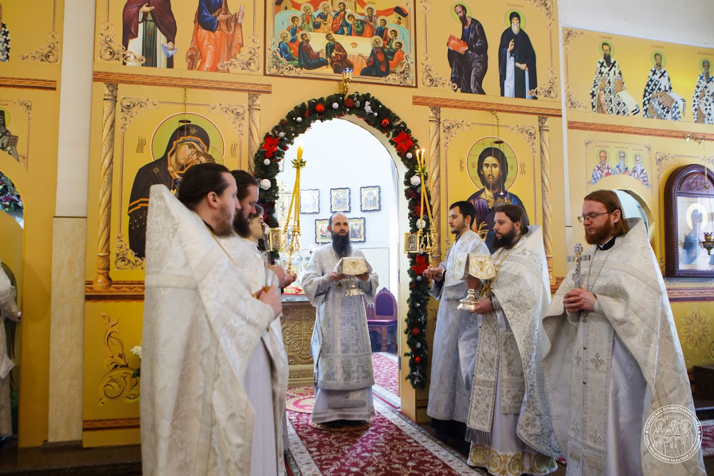 Свято Обрізання Господнього та день пам’яті свт. Василія Великого
