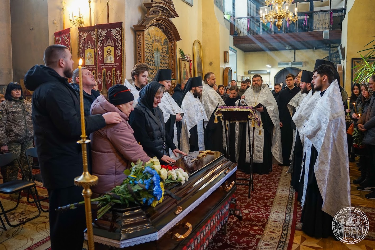 В Академічному храмі Воскресіння Христового провели в останню путь загиблого захисника України