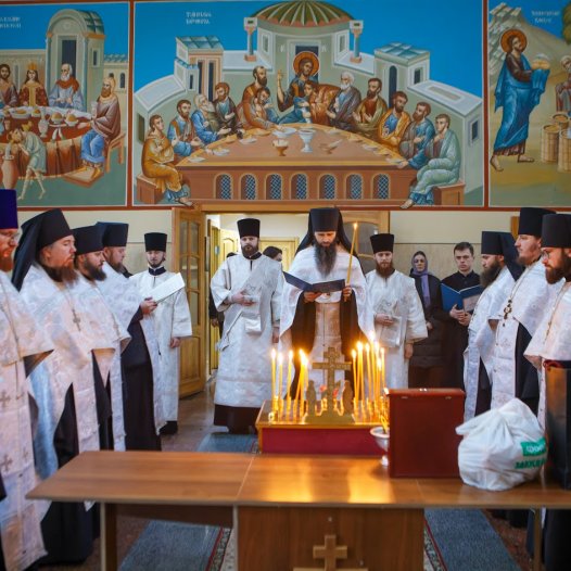 Богослужіння напередодні Вселенської батьківської (м’ясопусної) суботи