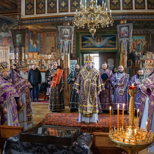 Ректор КДА звершив Літургію Передосвячених Дарів у Свято-Вознесенському храмі на Деміївці