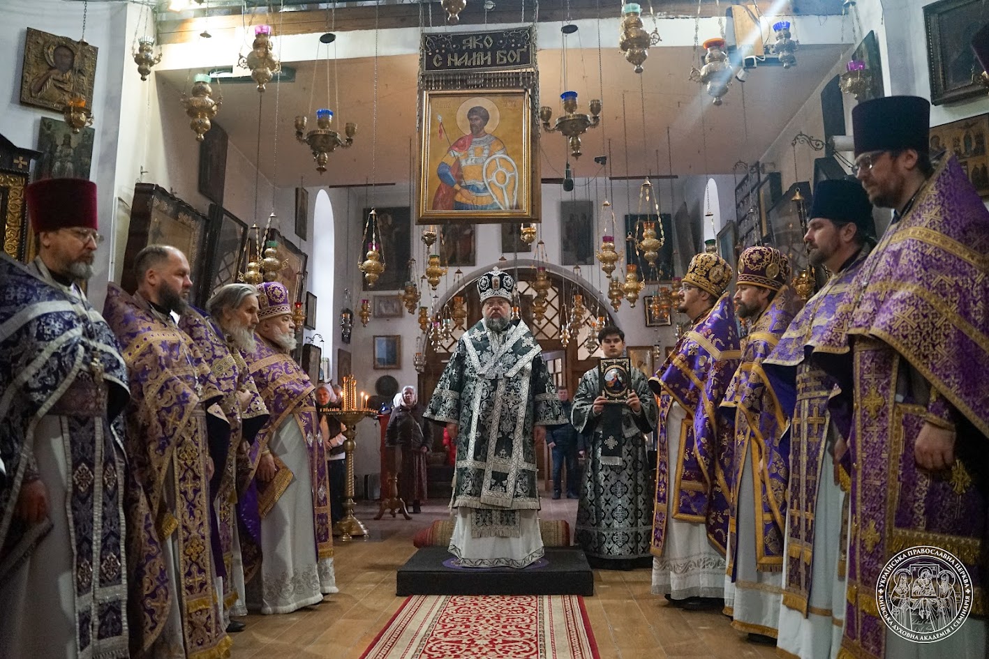 Архієпископ Сильвестр звершив Літургію Передосвячених Дарів в столичному храмі на честь свт. Михаїла Київського