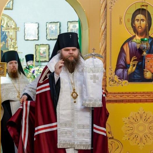 Вітаємо проректора з виховної роботи професора архієпископа Згурівського Амвросія з днем народження!