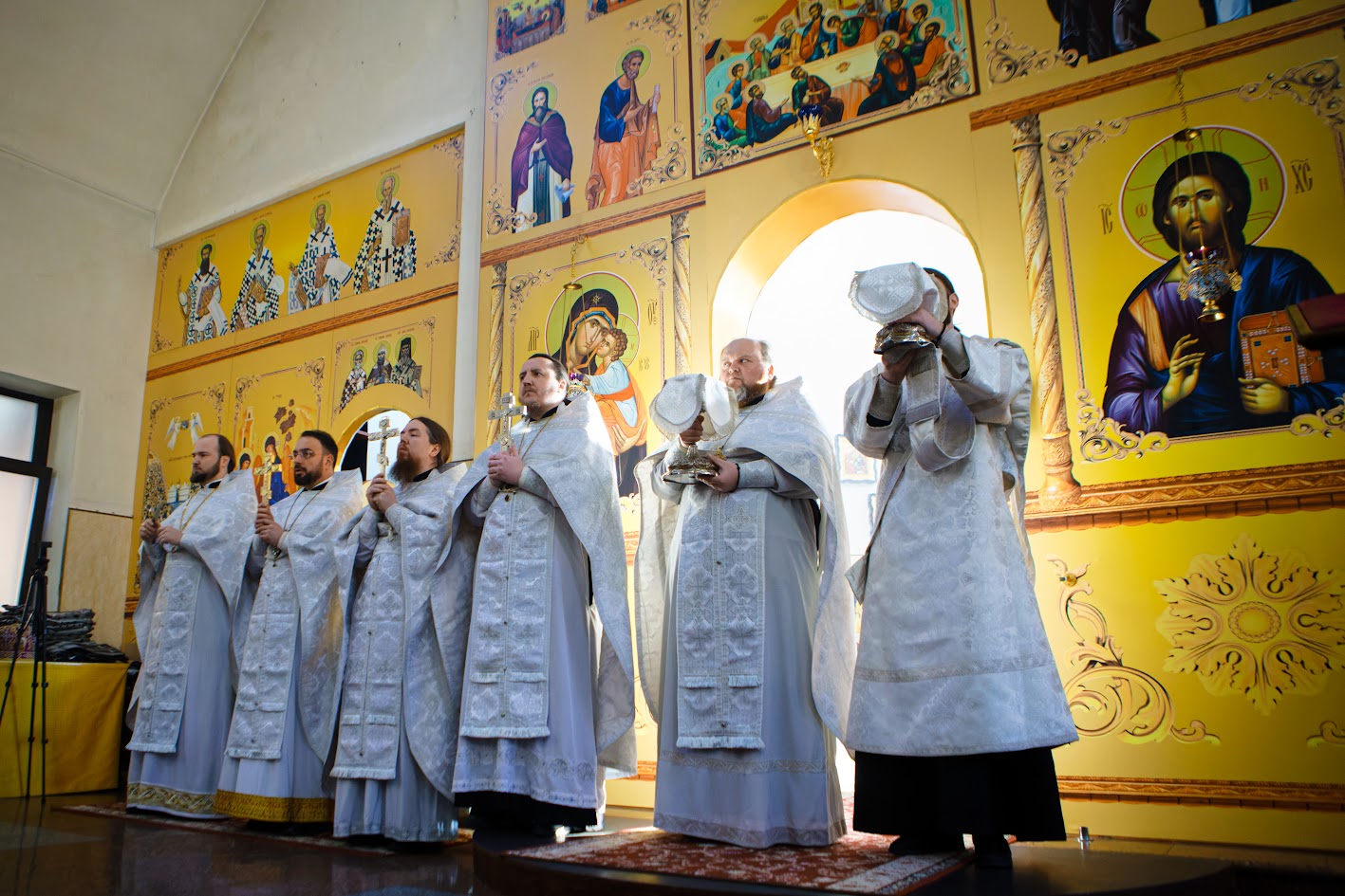 Божественна літургія та Панахида у Батьківську поминальну суботу