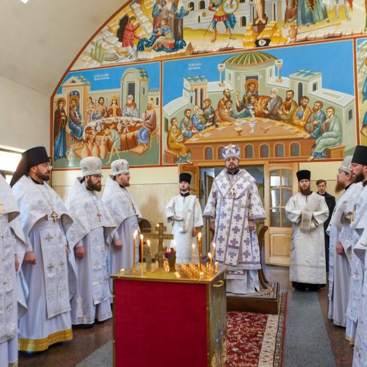 Заупокійна Божественна літургія у батьківську поминальну суботу