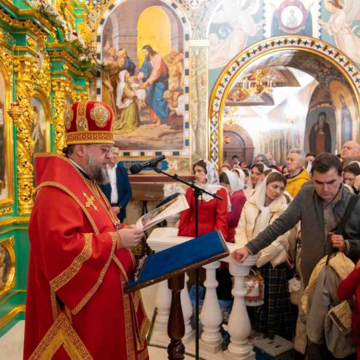 Архієпископ Сильвестр співслужив Предстоятелю УПЦ за Пасхальним богослужінням у Києво-Печерській Лаврі