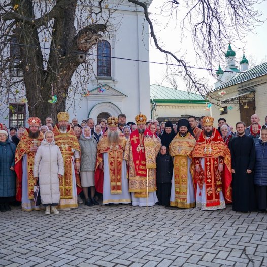 У Світлий Понеділок ректор КДАіС очолив Літургію в Афганському храмі