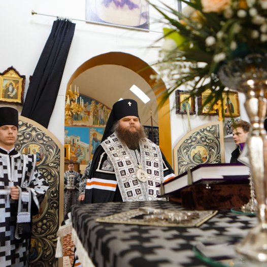 Уставне богослужіння напередодні Великої Середи