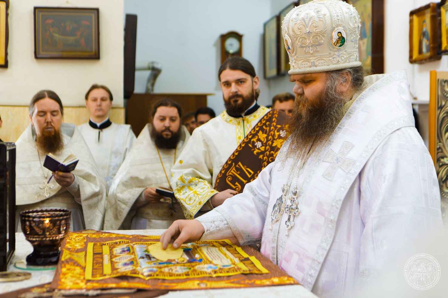 Вітаємо проректора з виховної роботи професора архієпископа Згурівського Амвросія із 7-ою річницею архієрейської хіротонії!