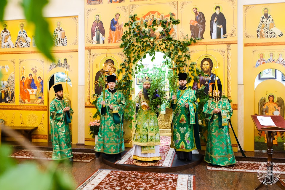 Святкова утреня напередодні Дня Святого Духа
