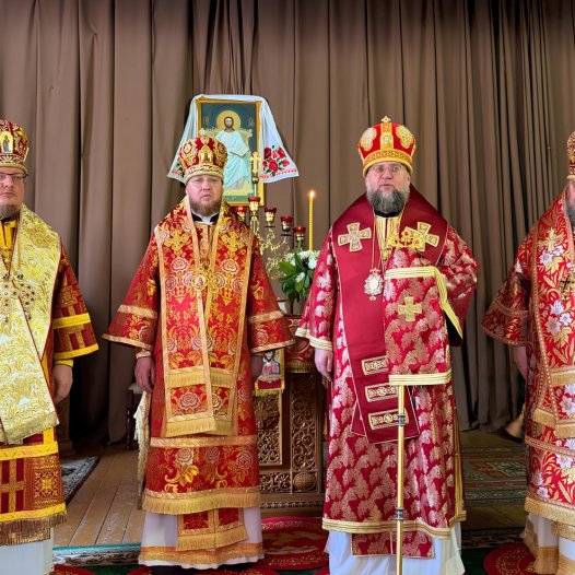 У Неділю про сліпого ректор КДАіС очолив Божественну літургію