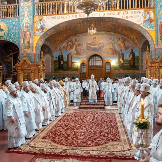 Архієпископ Сильвестр взяв участь у богослужінні з нагоди річниць Харківського Собору та Собору УПЦ у Феофанії
