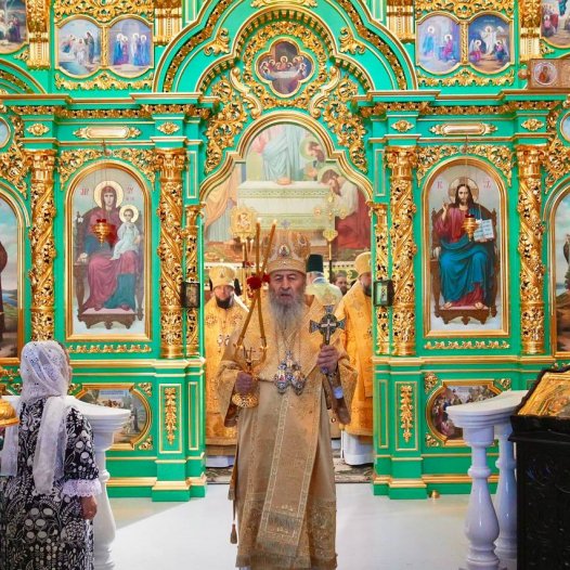 Архієпископ Сильвестр співслужив Предстоятелю УПЦ за Літургією у Києво-Печерській Лаврі