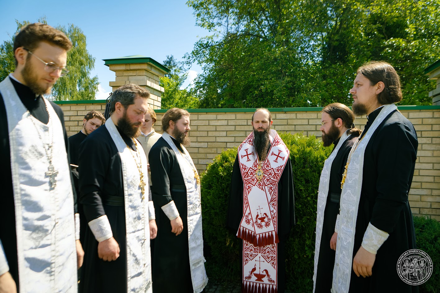 На могилі архімандрита Романа (Подлубняка) звершена панахида у 3-тю річницю його упокоєння