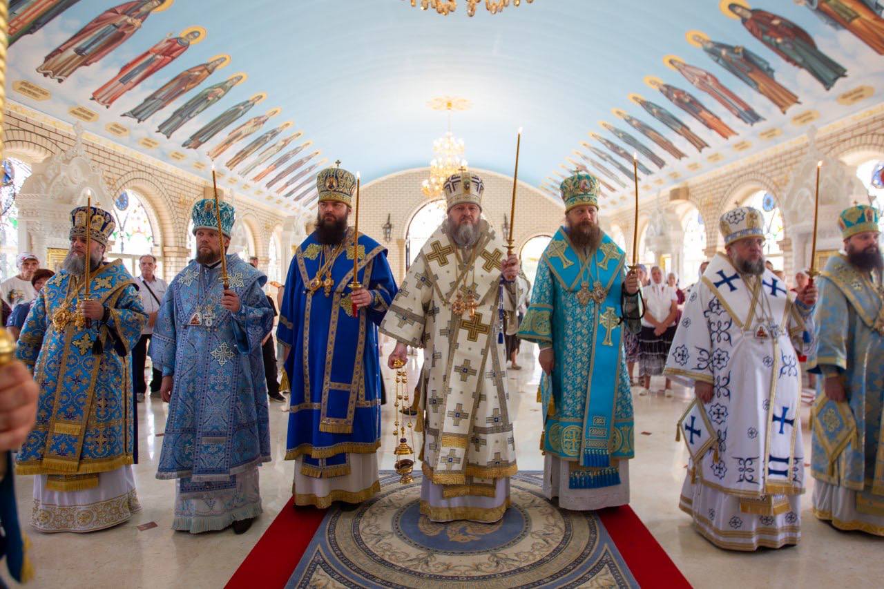Архієпископ Сильвестр молився за Всенічним бдінням в Одеській єпархії