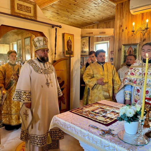 Архієпископ Сильвестр звершив Божественну літургію у храмі на честь прп. Савви у с. Крюківщина