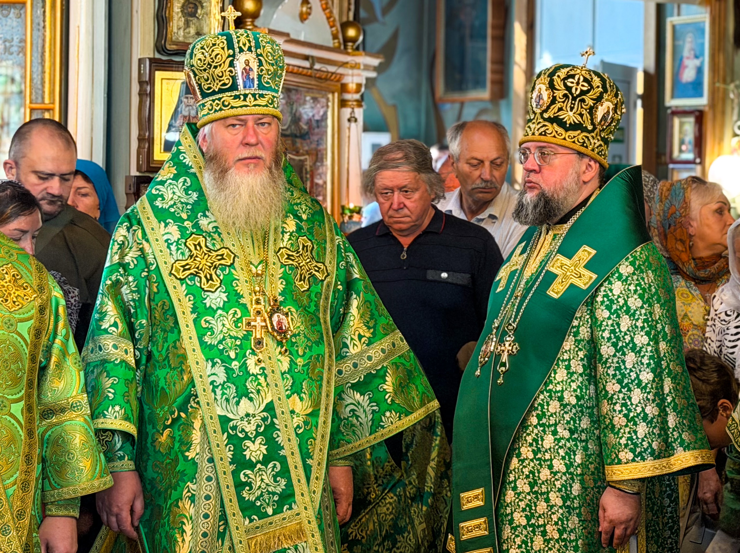 Архієпископ Сильвестр співслужив за Літургією у день престольного свята храму прп. Серафима Саровського