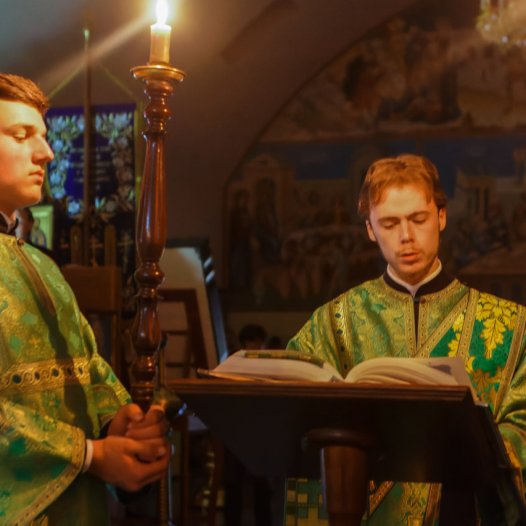 Нічна Літургія з молитвою за Церкву і мир в Україні