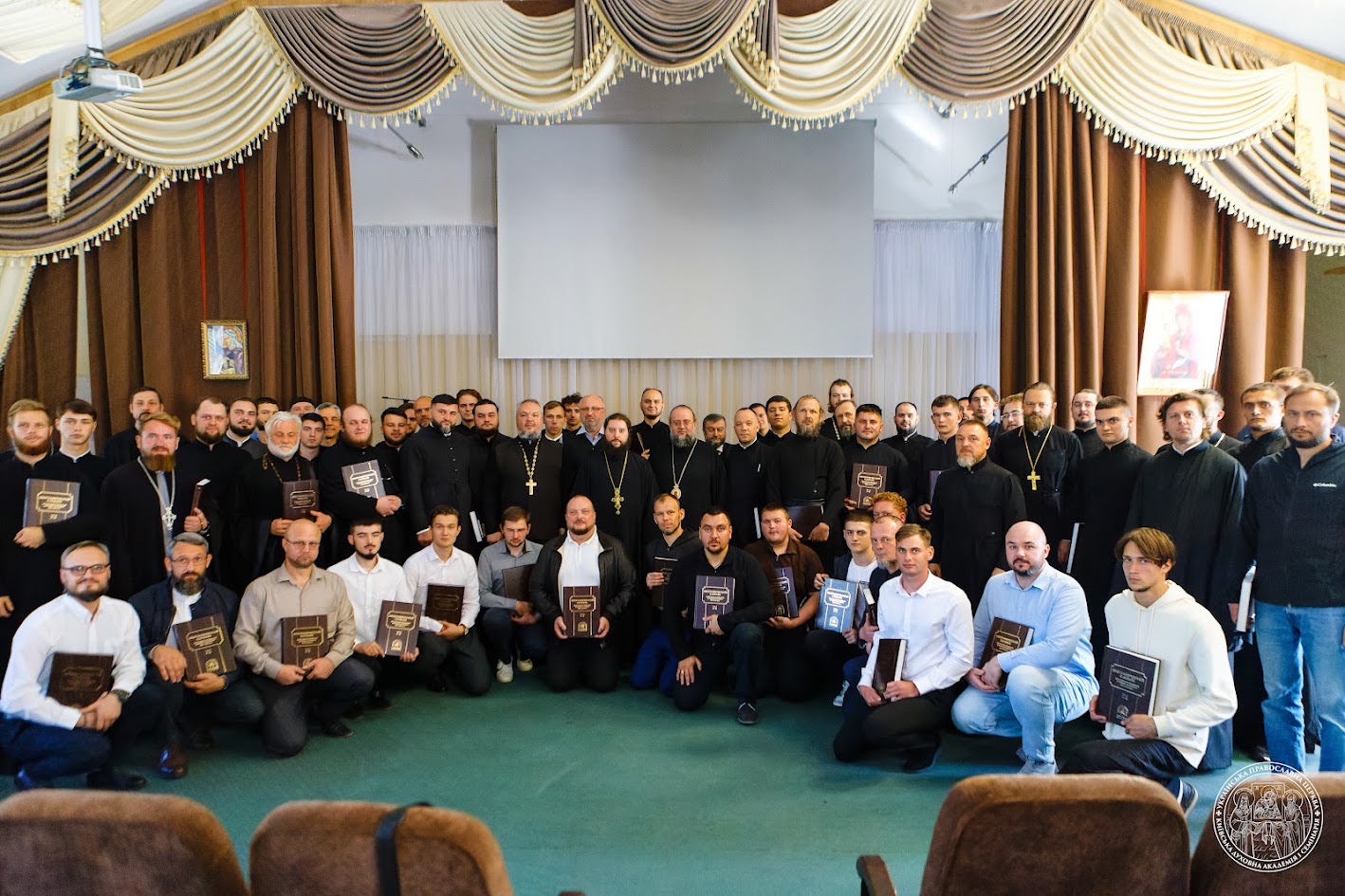 Ректор КДАіС архієпископ Сильвестр зустрівся зі студентами заочного відділення