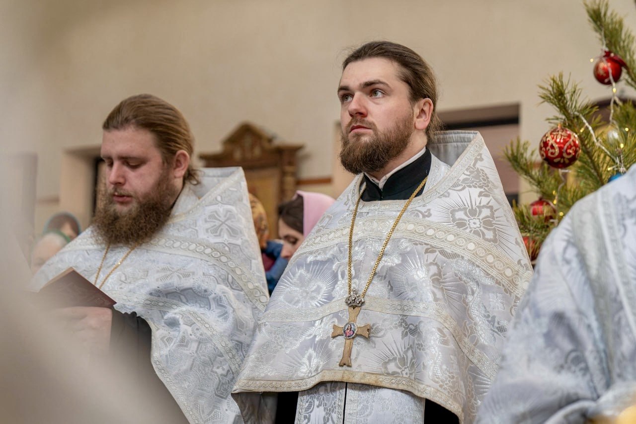 Вітаємо викладача КДАіС архімандрита Нестора (Чайку) із 30-річчям від Дня народження!