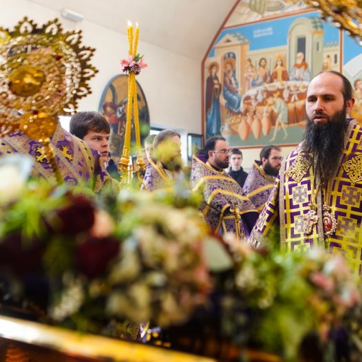 Єпископ Пантелеімон очолив Недільну літургію в Академічному храмі
