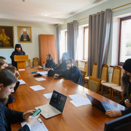 На кафедрі богослов’я і біблеїстики заслухали звіти студентів ІІ курсу магістратури