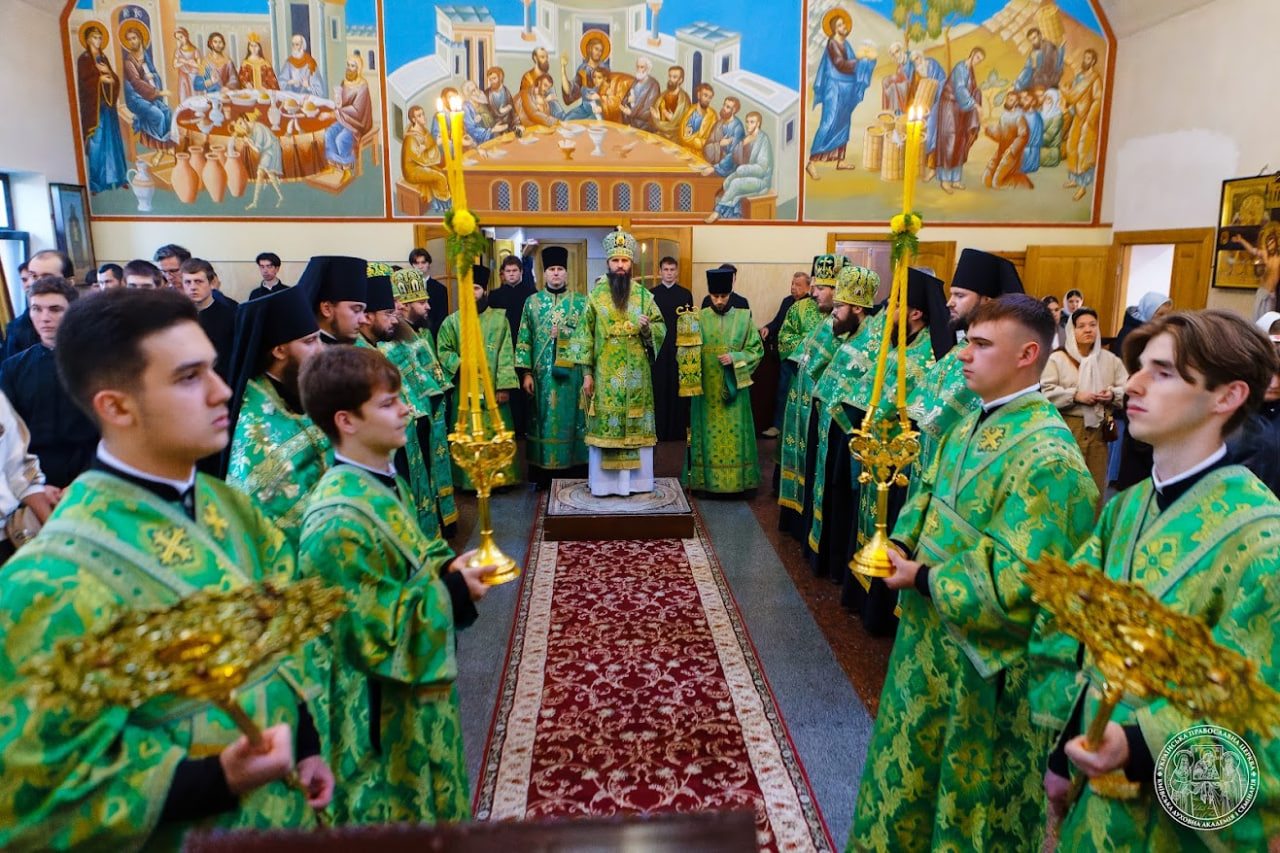 Всенічне бдіння напередодні дня пам’яті Собору преподобних отців, які у Ближніх печерах спочивають