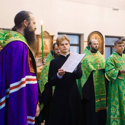 Єпископ Батуринський Пантелеімон очолив читання Акафіста Собору святих КДА